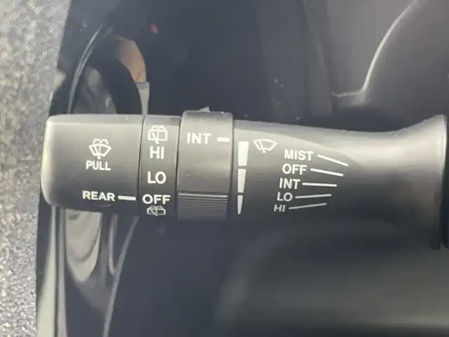 トヨタ アクア S スタイルブラック 愛知県 2019(平31)年 4.9万km ブラックマイカ 禁煙車/純正9インチナビ/（CD/DVD/Bluetooth/フルセグTV/AM/FM/SD）/バックカメラ/トヨタセーフティセンス/・プリクラッシュセーフティ/・レーンディパーチャーアラート/・オートマチックハイビーム/・クリアランスソナー/・誤発進抑制機能/ETC2.0/純正ドライブレコーダー/シートヒーター/純正15インチアルミホイール/スマートキー/純正フロアマット/LEDヘッドライト/フロントフォグライト/横滑り防止装置