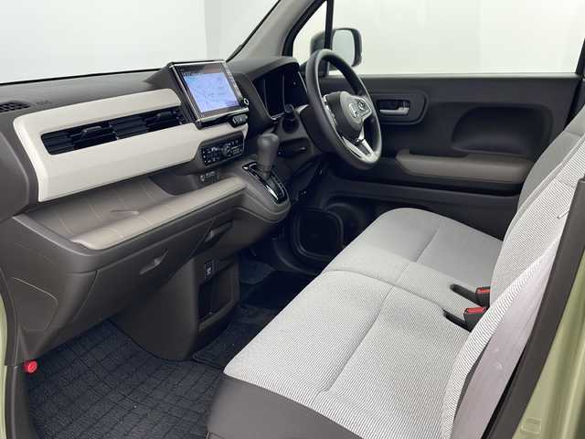 ホンダ Ｎ ＷＧＮ L ホンダセンシング 埼玉県 2021(令3)年 2.6万km ガーデングリーンM 純正8インチナビ　VXU-217NBi/(Bluetooth/USB/CD/DVD/AM/FM)/地デジフルセグ/バックカメラ/ETC/前後ドライブレコーダー/Honda SENSING/・衝突軽減ブレーキ/・発進抑制機能/・先行車発進お知らせ機能/・路外逸脱抑制機能/・アダプティブクルーズコントロール/・オートハイビーム/クリアランスソナー/運転席シートヒーター/プッシュスタート/ステアリングリモコン/純正フロアマット