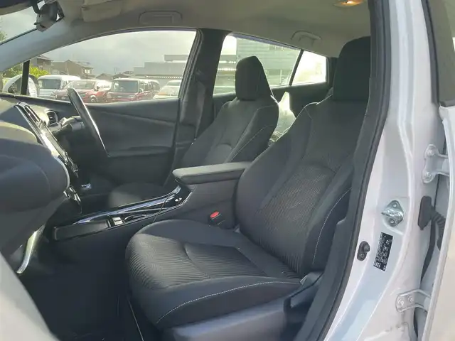 トヨタ プリウス ＰＨＶ A 富山県 2021(令3)年 8.5万km プラチナホワイトパールマイカ 純正８インチナビ／/フルセグＴＶ／/Ｂｔ／/ＤＶＤ再生／/Ｂカメラ／/ビルトインＥＴＣ／/スマートキー／/レーダークルコン／/レーンキープ／/運転席助手席シートヒーター／/ＡＣ１００Ｖ電源／/スペアキー有/LEDオートライト/ＡＷ付冬タイヤ４本有り