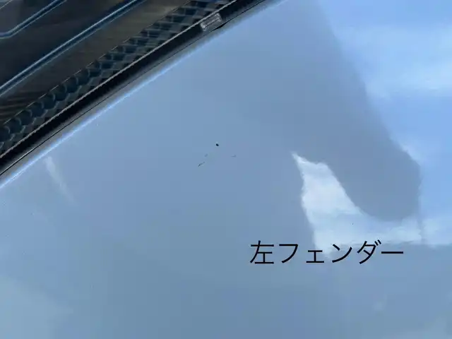 スズキ スイフト スポーツ 三重県 2013(平25)年 5.4万km スノーホワイトパール ナビ（Bluetooth/FM/AM/SD/TV/DISC）/バックカメラ/ドライブレコーダー(前後)/ETC/純正フロアマット/ESP（車両走行安定補助システム）/メタリックグレー加飾付HIDヘッドランプ/オートライト/防眩ミラー/ブラックハニカムメッシュフロントグリル/フロントエアロバンパー/フロントフォグランプ/サイドシル/リアスポイラー/ブラックディフーザー付リアエアロバンパー/専用デュアルマフラー/195/45R17タイヤ/17インチアルミホイール/テネコ製モンローショックアブソーバー/ヘアラインメタルインパネ加飾/シルバー加飾付アナログメーター/マルチインフォメーションディスプレイ/レッドスイッチ入ディンプル革巻きステアリングホイール/パドルシフト/ステンレスペダル/「Sport」刺繍/レッドスイッチ入ブラックスポーツシート/SRSエアバック（運転席/助手席）/イモビライザー/セキュリティアラーム/キーレスプッシュスタートシステム/スペアキー