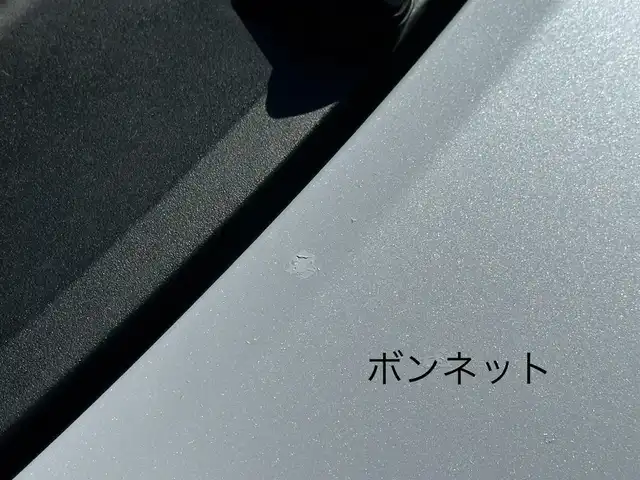 スズキ スイフト スポーツ 三重県 2013(平25)年 5.4万km スノーホワイトパール ナビ（Bluetooth/FM/AM/SD/TV/DISC）/バックカメラ/ドライブレコーダー(前後)/ETC/純正フロアマット/ESP（車両走行安定補助システム）/メタリックグレー加飾付HIDヘッドランプ/オートライト/防眩ミラー/ブラックハニカムメッシュフロントグリル/フロントエアロバンパー/フロントフォグランプ/サイドシル/リアスポイラー/ブラックディフーザー付リアエアロバンパー/専用デュアルマフラー/195/45R17タイヤ/17インチアルミホイール/テネコ製モンローショックアブソーバー/ヘアラインメタルインパネ加飾/シルバー加飾付アナログメーター/マルチインフォメーションディスプレイ/レッドスイッチ入ディンプル革巻きステアリングホイール/パドルシフト/ステンレスペダル/「Sport」刺繍/レッドスイッチ入ブラックスポーツシート/SRSエアバック（運転席/助手席）/イモビライザー/セキュリティアラーム/キーレスプッシュスタートシステム/スペアキー