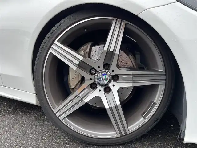 メルセデス・ベンツ Ｃ１８０ アバンギャルド AMGライン 静岡県 2014(平26)年 8.5万km ポーラホワイト 純正HDDナビ・フルセグTV/DVD/CD/MSV/Bluetooth/バックカメラ/19インチアルミホイール/社外車高調/レザーシート/パワーシート/シートヒーター/LEDヘッドライト/ビルトインETC/スマートキー/プッシュスタート/クルーズコントロール/衝突被害軽減ブレーキ