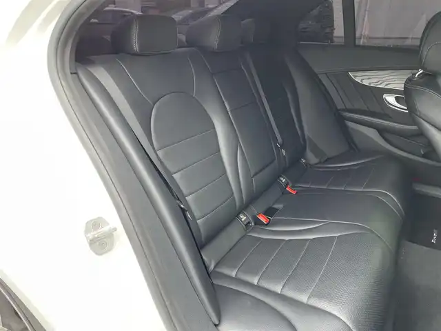 メルセデス・ベンツ Ｃ１８０ アバンギャルド AMGライン 静岡県 2014(平26)年 8.5万km ポーラホワイト 純正HDDナビ・フルセグTV/DVD/CD/MSV/Bluetooth/バックカメラ/19インチアルミホイール/社外車高調/レザーシート/パワーシート/シートヒーター/LEDヘッドライト/ビルトインETC/スマートキー/プッシュスタート/クルーズコントロール/衝突被害軽減ブレーキ