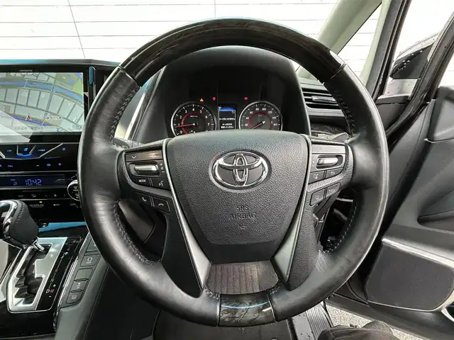 トヨタ アルファード S Cパッケージ 福岡県 2019(令1)年 6万km ブラック 社外１０型SDナビ(フルセグTV/CD/DVD/BT)フリップダウンモニターサンルーフ電動リアゲートトヨタセーフティーモデリスタエアロコーナーセンサー両側パワスラレーダークルコンシートヒーター エアシートハンドルヒーターデジタルミラーオートホールド三眼LEDヘッドライトシーケンスウィンカープッシュスタートスマートキー