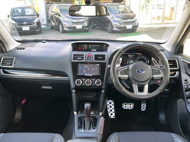 スバル フォレスター 2．0XT アイサイト 青森県 2015(平27)年 8.8万km クリスタルブラックシリカ ４WD/ターボ/ワンオーナー/社外ナビ/フルセグTV/バックカメラ/アイサイトVer3/アドバンスドセーフティパッケージ/全車速追従機能付クルーズコントロール/ルーフレール/パドルシフト/LEDヘッドランプ/オートライト/前席パワーシート/シートヒーター/ETC/スマートキー/プッシュスタート/保証書/取説/スペアキー1本