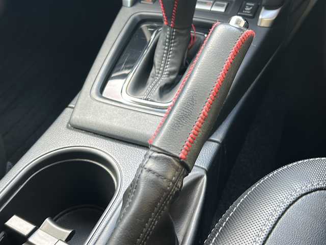 スバル フォレスター 2．0XT アイサイト 青森県 2015(平27)年 8.8万km クリスタルブラックシリカ ４WD/ターボ/ワンオーナー/社外ナビ/フルセグTV/バックカメラ/アイサイトVer3/アドバンスドセーフティパッケージ/全車速追従機能付クルーズコントロール/ルーフレール/パドルシフト/LEDヘッドランプ/オートライト/前席パワーシート/シートヒーター/ETC/スマートキー/プッシュスタート/保証書/取説/スペアキー1本