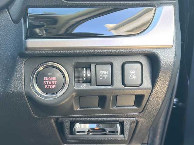 スバル フォレスター 2．0XT アイサイト 青森県 2015(平27)年 8.8万km クリスタルブラックシリカ ４WD/ターボ/ワンオーナー/社外ナビ/フルセグTV/バックカメラ/アイサイトVer3/アドバンスドセーフティパッケージ/全車速追従機能付クルーズコントロール/ルーフレール/パドルシフト/LEDヘッドランプ/オートライト/前席パワーシート/シートヒーター/ETC/スマートキー/プッシュスタート/保証書/取説/スペアキー1本