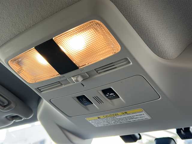 スバル フォレスター 2．0XT アイサイト 青森県 2015(平27)年 8.8万km クリスタルブラックシリカ ４WD/ターボ/ワンオーナー/社外ナビ/フルセグTV/バックカメラ/アイサイトVer3/アドバンスドセーフティパッケージ/全車速追従機能付クルーズコントロール/ルーフレール/パドルシフト/LEDヘッドランプ/オートライト/前席パワーシート/シートヒーター/ETC/スマートキー/プッシュスタート/保証書/取説/スペアキー1本