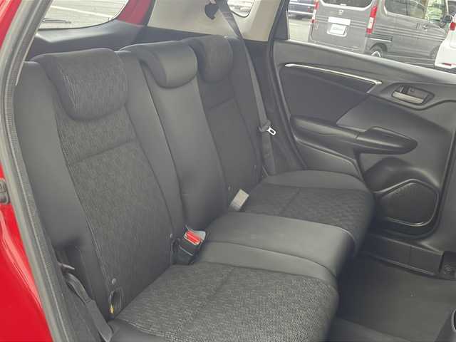 ホンダ フィット 13G Fパッケージ 岐阜県 2015(平27)年 8.1万km ミラノレッド /ワンオーナー//純正メモリナビ(VXM-155VSi)/(TV/Bluetooth/DVD/CD/SD)//アイドリングストップ//ＥＴＣ//ＥＣＯＮ//スマートキー//スペアキーx1//オートリトラクタブルミラー//純正フロアマット