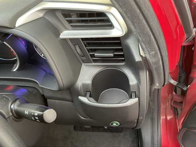 ホンダ フィット 13G Fパッケージ 岐阜県 2015(平27)年 8.1万km ミラノレッド /ワンオーナー//純正メモリナビ(VXM-155VSi)/(TV/Bluetooth/DVD/CD/SD)//アイドリングストップ//ＥＴＣ//ＥＣＯＮ//スマートキー//スペアキーx1//オートリトラクタブルミラー//純正フロアマット