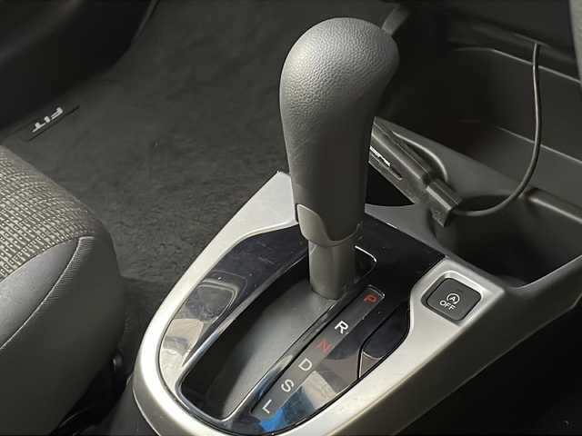 ホンダ フィット 13G Fパッケージ 岐阜県 2015(平27)年 8.1万km ミラノレッド /ワンオーナー//純正メモリナビ(VXM-155VSi)/(TV/Bluetooth/DVD/CD/SD)//アイドリングストップ//ＥＴＣ//ＥＣＯＮ//スマートキー//スペアキーx1//オートリトラクタブルミラー//純正フロアマット