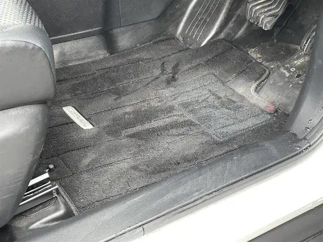 日産 エクストレイル 20Xi Vセレクション 香川県 2022(令4)年 5.2万km ブリリアントホワイトパール 登録時走行距離：51204km/ディーラー純正9型ナビ/　CD DVD BT フルセグTV/全方位カメラ/エマージェンシーブレーキ/レーダークルーズコントロール/レーンキープアシスト/クリアランスソナー/ブラインドスポットモニター/ダウンヒルアシストコントロール/LEDヘッドライト/オートライト/フォグランプ/MTモード付AT/電子パーキングブレーキ/カプロンシート/前席パワーシート/全席シートヒーター/パワーバックドア/ルーフレール/横滑り防止装置/アイドリングストップ/デジタルインナーミラー/ドライブレコーダー/ビルトインETC/プッシュスタート/スマートキー