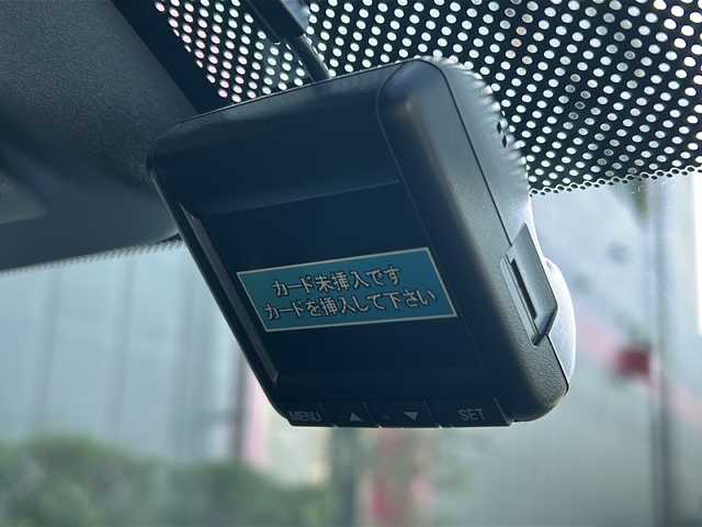 ホンダ シビック ハッチバック 広島県 2018(平30)年 4.8万km クリスタルブラックパール 禁煙/Honda SENSING/・衝突軽減ブレーキ〈CMBS〉/・渋滞追従機能付アダプティブ・クルーズ・コントロール/・LKAS〈車線維持支援システム〉/・路外逸脱抑制機能/・オートハイビーム/・標識認識機能/アジャイルハンドリングアシスト/純正ナビ（VXM-185VFi）/・フルセグ/CD/DVD/Bluetooth/SD/バックカメラ/革巻きステアリング/ステアリングスイッチ/パドルシフト/オートライト/シートヒーター/電動パーキングブレーキ/ブレーキホールド/スマートキー/プッシュスタート/スペアキー/純正ドライブレコーダー/ETC/ピアノブラック・フロントグリル/フロントスポイラー/純正１８インチアルミホイール/W+サイド+カーテンエアバック