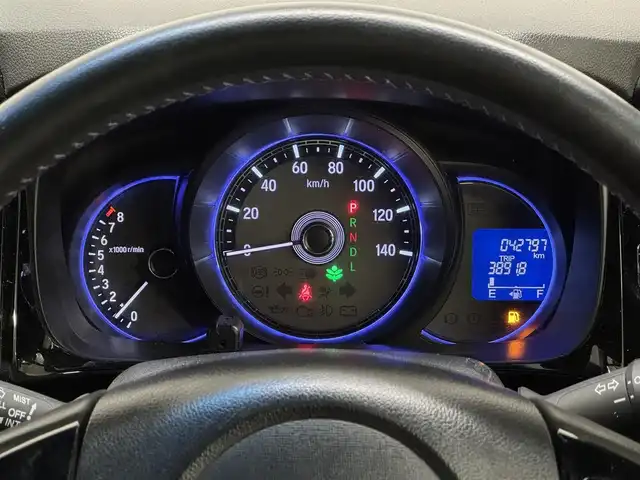 ホンダ Ｎ ＷＧＮ カスタムG SSブラックスタイルPKG 三重県 2018(平30)年 4.3万km クリスタルブラックパール ガソリン/FF/インパネCVT/純正 7インチナビ VXM-165VFi/（CD/DVD/FM/AM/TV/Music Rack/iPod/SD/USB/Bluetooth/VTR/AUX/CarPlay）/バックカメラ/安全/・近距離衝突軽減ブレーキ［CTBA］/・VSA（ABS＋TCS＋横すべり抑制）/・SRS サイド＆カーテンエアバッグ/など/装備/・ハーフレザーシート（プライムスムース&ジャージコンビシート（バイオレットダブルステッチ））/・ハーフレザー（レザー調×ファブリック）シートカバー付/・シートヒーター（D/N）/・クルーズコントロール/・オートエアコン/・オートライト/・キセノンヘッドライト/・LEDフロントフォグランプ/・ステアリングスイッチ/・電動格納ドアミラー（ウインカー付）/・本革巻きステアリング/・リアシートベルトインジケータ付きインナーミラー/・純正14inAW/・プッシュスタート/・スマートキーx1/・保/取/ナビ取/など