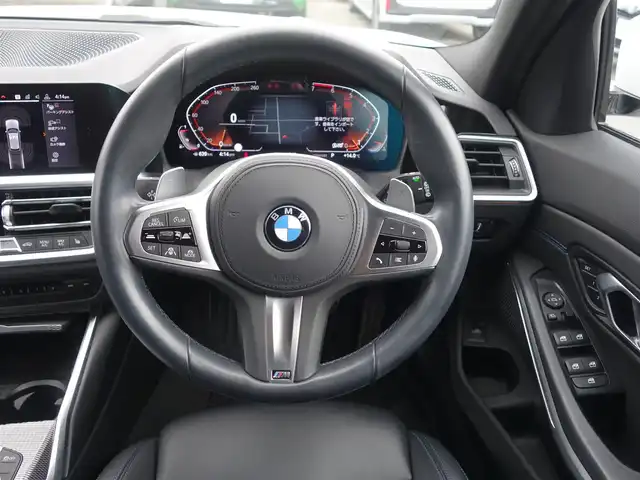 ＢＭＷ ３２０ｉ ツーリング Mスポーツ 静岡県 2020(令2)年 3.7万km 白 ワンオーナー／禁煙車/ドライビングアシストプロフェッショナル/　・衝突回避／被害軽減ブレーキ/　・アクティブクルーズコントロール/　・クロストラフィックフォーニング/　・エマージェンシーストップアシスト/　・ステアリング／レーンコントロールアシスト/　・トラフィックサインアシスト/　・レーンディパーチャーウォーニング/　・レーンチェンジウォーニング/　・アクティブサイドコリジョンプロテクション/　・前車接近警告機能／後車衝突警告機能/　・高速道路渋滞時ハンズオフアシスト/　・トラフィックサインアシスト（速度制限）/メーカーナビ/　BT/USB/AM.FM/SoreenMirooring/バックカメラ/ミラー一体型ETC/純正前後ドライブレコーダー/パドルシフト/おくだけ充電/前席シートヒーター／パワーシート（運転席メモリー機能付/プッシュスタート／スマートキー2個/パワーバックドア/ルーフレール/Eibachiサスペンション/純正フロアマット/取扱説明書／保証書