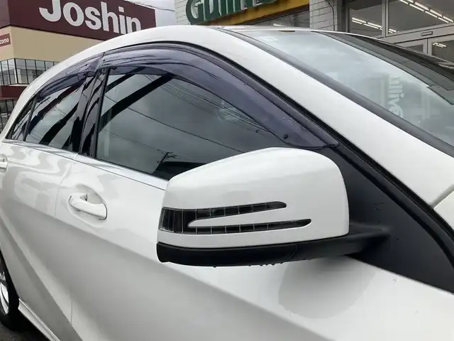 メルセデス・ベンツ Ａ１８０ スタイル 滋賀県 2016(平28)年 6.4万km 白 車検7年9月まで/ターボ車/レーダーセーフティパッケージ/クルーズコントロール/COMANDシステム8インチディスプレイ/Bluetooth、CD、DVD TV/バックカメラ/ETC2.0/本革巻ステアリング/電気式パーキングブレーキ/取扱説明書/保証書