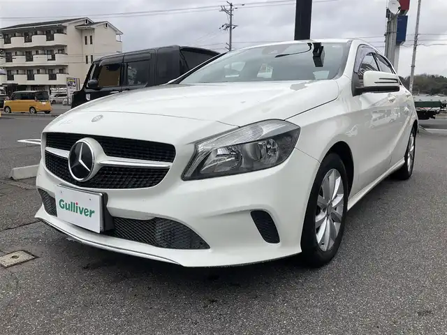 メルセデス・ベンツ Ａ１８０ スタイル 滋賀県 2016(平28)年 6.4万km 白 車検7年9月まで/ターボ車/レーダーセーフティパッケージ/クルーズコントロール/COMANDシステム8インチディスプレイ/Bluetooth、CD、DVD TV/バックカメラ/ETC2.0/本革巻ステアリング/電気式パーキングブレーキ/取扱説明書/保証書