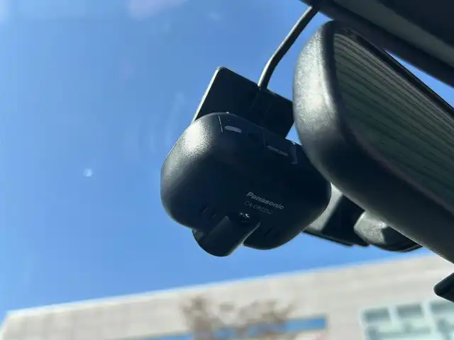 ダイハツ コペン セロ 福島県 2019(令1)年 4.6万km ブリティッシュグリーンマイカ 社外SDナビ(CN-RE05WD)/【フルセグ/BT/DVD/CD/SD/AM/FM】/バックカメラ/ナビ連動前方ドライブレコーダー(CA-DR025D)/ETC2.0/レッドインテリアパック/横滑り防止装置/前席シートヒーター/純正フロアマット/アイドリングストップ/LEDヘッドライト/フォグランプ/TRC/盗難防止装置/ステアリングスイッチ