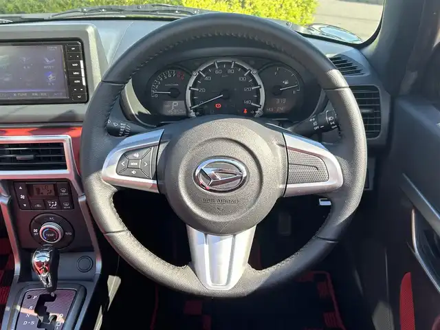 ダイハツ コペン セロ 福島県 2019(令1)年 4.6万km ブリティッシュグリーンマイカ 社外SDナビ(CN-RE05WD)/【フルセグ/BT/DVD/CD/SD/AM/FM】/バックカメラ/ナビ連動前方ドライブレコーダー(CA-DR025D)/ETC2.0/レッドインテリアパック/横滑り防止装置/前席シートヒーター/純正フロアマット/アイドリングストップ/LEDヘッドライト/フォグランプ/TRC/盗難防止装置/ステアリングスイッチ