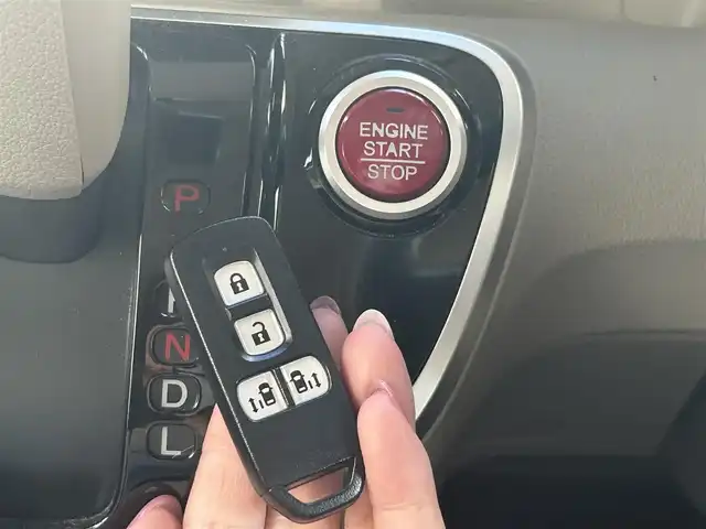 ホンダ Ｎ ＢＯＸ G SSパッケージ 高知県 2016(平28)年 1.8万km プレミアムディープモカパール ワンオーナー /純正ディスプレイオーディオ (WX-171C)/【CD TV USB バックカメラ 】/ビルトインETC /両側パワースライドドア /前席シートヒーター /チップアップシート /エンジンスタートボタン /横滑り防止装置 /オートライト/純正フロアマット/保証書/取扱説明書