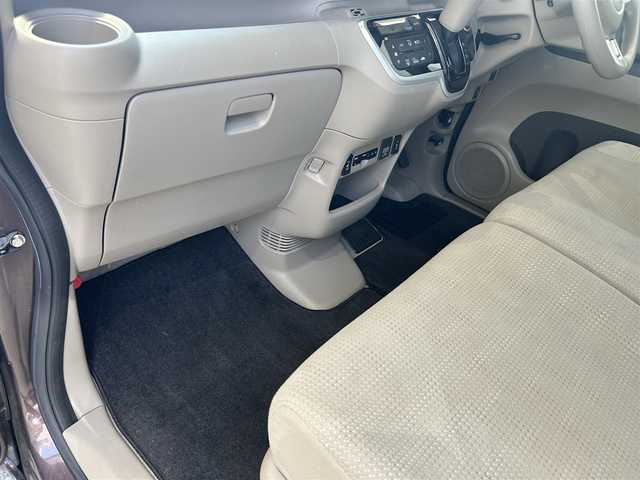 ホンダ Ｎ ＢＯＸ G SSパッケージ 高知県 2016(平28)年 1.8万km プレミアムディープモカパール ワンオーナー /純正ディスプレイオーディオ (WX-171C)/【CD TV USB バックカメラ 】/ビルトインETC /両側パワースライドドア /前席シートヒーター /チップアップシート /エンジンスタートボタン /横滑り防止装置 /オートライト/純正フロアマット/保証書/取扱説明書