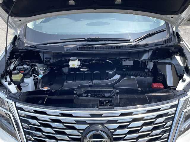 日産 エルグランド 250ハイウェイスター プレミアム 富山県 2022(令4)年 2.3万km ピュアホワイトパール ４ＷＤ　/純正１０インチナビ(MM521D-L)/(TV/BT/CD/DVD/BD)/全方位カメラ　/両側パワースライドドア　/パワーバックドア/アダプティブクルーズコントロール　/衝突被害軽減ブレーキ　/Ｗエアコン　/シートヒーター(D/N)　/ブラインドスポットモニター/ナビ連動ドライブレコーダー(DH5-D)　/純正ビルトインＥＴＣ2.0/パワーシート(D/N)/コーナーセンサー前後/2列目オットマン/スペアキー/オートハイビーム/取扱説明書/保証書/ナビ取扱説明書/ドラレコ取扱説明書/ETC取扱説明書