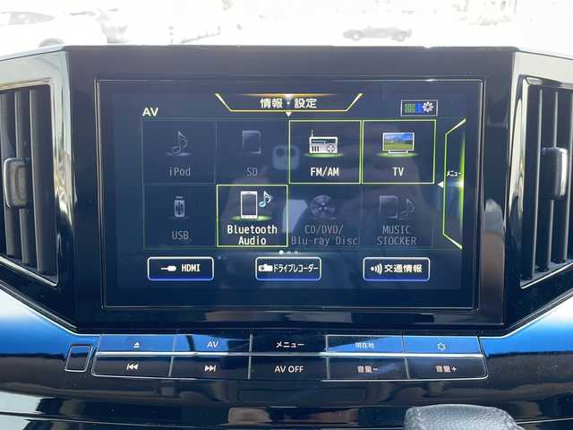 日産 エルグランド 250ハイウェイスター プレミアム 富山県 2022(令4)年 2.3万km ピュアホワイトパール ４ＷＤ　/純正１０インチナビ(MM521D-L)/(TV/BT/CD/DVD/BD)/全方位カメラ　/両側パワースライドドア　/パワーバックドア/アダプティブクルーズコントロール　/衝突被害軽減ブレーキ　/Ｗエアコン　/シートヒーター(D/N)　/ブラインドスポットモニター/ナビ連動ドライブレコーダー(DH5-D)　/純正ビルトインＥＴＣ2.0/パワーシート(D/N)/コーナーセンサー前後/2列目オットマン/スペアキー/オートハイビーム/取扱説明書/保証書/ナビ取扱説明書/ドラレコ取扱説明書/ETC取扱説明書