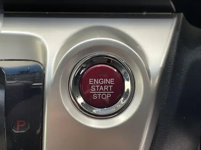 ホンダ Ｎ ＷＧＮ G スタイリッシュパッケージ 沖縄県 2016(平28)年 6.7万km プレミアムホワイトパールⅡ (株)IDOMが運営する【じしゃロンコザ店】の自社ローン専用車両になりますこちらは現金またはオートローンご利用時の価格です。自社ローンご希望の方は別途その旨お申付け下さい/・純正ナビ/・バックカメラ/・Ｂｌｕｅｔｏｏｔｈ接続/・ＴＶ/・ＤＶＤ再生/・ＥＴＣ/・ドライブレコーダー/・スマートキー/・プッシュスタート/・クルーズコントロール/・ハーフレザーシート/・純正アルミホイール/・オートライト