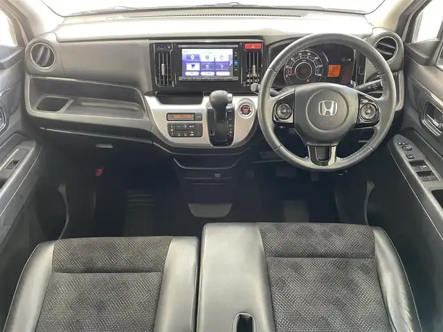 ホンダ Ｎ ＷＧＮ G スタイリッシュパッケージ 沖縄県 2016(平28)年 6.7万km プレミアムホワイトパールⅡ (株)IDOMが運営する【じしゃロンコザ店】の自社ローン専用車両になりますこちらは現金またはオートローンご利用時の価格です。自社ローンご希望の方は別途その旨お申付け下さい/・純正ナビ/・バックカメラ/・Ｂｌｕｅｔｏｏｔｈ接続/・ＴＶ/・ＤＶＤ再生/・ＥＴＣ/・ドライブレコーダー/・スマートキー/・プッシュスタート/・クルーズコントロール/・ハーフレザーシート/・純正アルミホイール/・オートライト