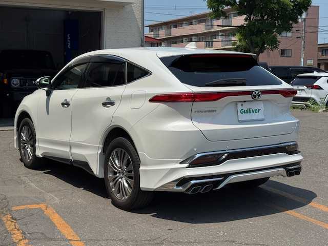 トヨタ ハリアー Z 道東・釧路十勝 2020(令2)年 4.4万km ホワイトパールクリスタルシャイン 4WD/寒冷地仕様/ワンオーナー/純正ディスプレイオーディオ/  (ナビ/フルセグTV/Bluetooth)/パノラミックビューモニター/トヨタセーフティセンス/  プリクラッシュセーフティ/  レーントレーシングアシスト/  レーダークルーズコントロール/  アダプティブハイビームシステム/  ロードサインアシスト/LEDリアフォグランプ/おくだけ充電/フロントワイパーデアイサー/パワバックドア/ハーフレザーシート/パワーシート/デジタルインナーミラー/ブラインドスポットミニター/JBLサウンドシステム/ミラーヒーター/革巻きステアリング/ステアリングリモコン/電動チルト&テレスコピックステアリング/USBソケット/横滑り防止装置/LEDヘッドライト/フォグライト/純正フロアマット/純正ドアバイザー/純正ラゲッジマット/ビルトインETC(2.0)/モデリスタフルエアロ/ヘッドアップディスプレイ/スマートキー/エンジンプッシュスタート/スペアキー/取扱説明書/保証書/純正19インチアルミホイール/冬タイヤ積み込み/  (225/65R17、6mm、2020年製、BS、社外AW)