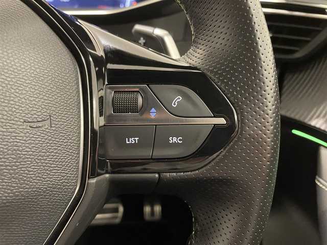 プジョー プジョー ２００８ GT ドライブエディション 熊本県 2021(令3)年 1.8万km 黒 ・ワンオーナー/・スマートキー/・プッシュスタート/・サンルーフ/・アクティブセーフティブレーキ/・トラフィックサインインフォメーション/・疲労検知/・ブラインドスポットモニター/・ディレクショナルヘッドライト/・パーキングアシスト/・パーキングセンサー/・インテリジェントハイビーム/・ハーフレザーシート/・前席シートヒーター /・純正ディスプレイオーディオ/　【Bluetooth・USB・AppleCarPlay・AndroidAuto】/・バックカメラ/・ETC/・ドライブレコーダー(前後録画)/・ワイヤレス充電/・LEDヘッドランプ/・LEDフォグランプ/・純正マット/・保証書/取説