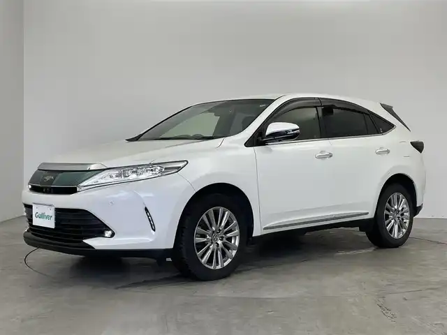 トヨタ ハリアー プログレス 埼玉県 2019(平31)年 5.3万km ホワイトパールクリスタルシャイン メーカーナビ　/パノラミックビューモニター　/地デジＴＶ　/JBLサウンド　/トヨタセーフティセンス　/レーダークルーズコントロール　/ハーフレザー　/ビルトインETC2.0/ドライブレコーダー/純正アルミホイール　/LEDオートライト