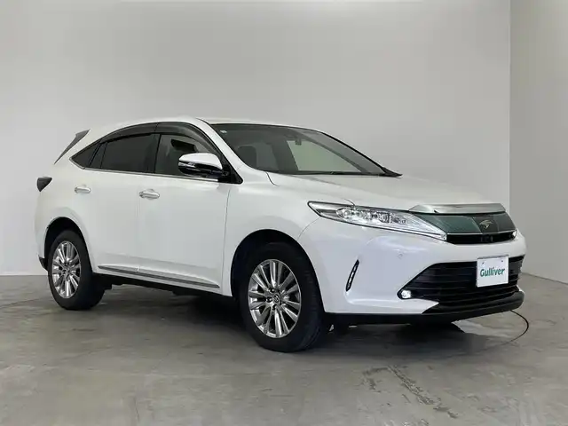 トヨタ ハリアー プログレス 埼玉県 2019(平31)年 5.3万km ホワイトパールクリスタルシャイン メーカーナビ　/パノラミックビューモニター　/地デジＴＶ　/JBLサウンド　/トヨタセーフティセンス　/レーダークルーズコントロール　/ハーフレザー　/ビルトインETC2.0/ドライブレコーダー/純正アルミホイール　/LEDオートライト