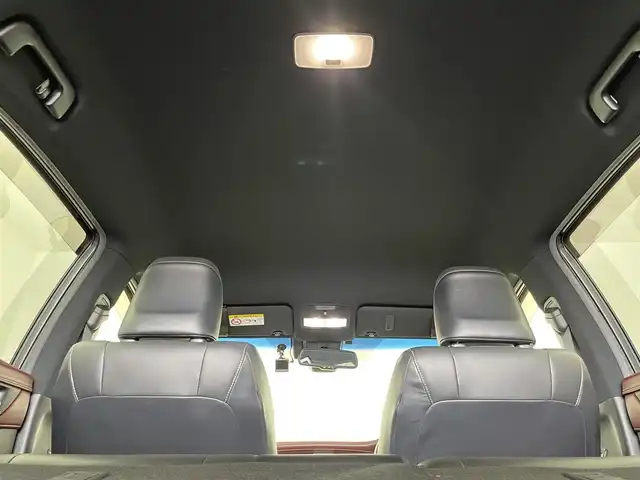 トヨタ ハリアー プログレス 埼玉県 2019(平31)年 5.3万km ホワイトパールクリスタルシャイン メーカーナビ　/パノラミックビューモニター　/地デジＴＶ　/JBLサウンド　/トヨタセーフティセンス　/レーダークルーズコントロール　/ハーフレザー　/ビルトインETC2.0/ドライブレコーダー/純正アルミホイール　/LEDオートライト