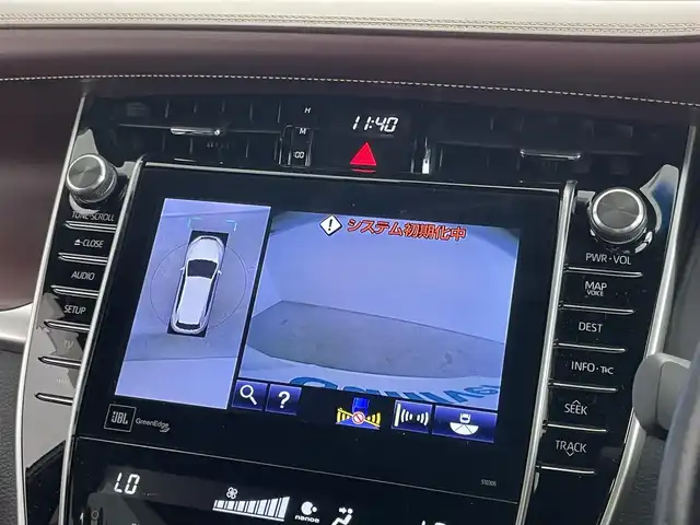 トヨタ ハリアー プログレス 埼玉県 2019(平31)年 5.3万km ホワイトパールクリスタルシャイン メーカーナビ　/パノラミックビューモニター　/地デジＴＶ　/JBLサウンド　/トヨタセーフティセンス　/レーダークルーズコントロール　/ハーフレザー　/ビルトインETC2.0/ドライブレコーダー/純正アルミホイール　/LEDオートライト