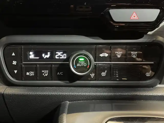 ホンダ Ｎ ＯＮＥ RS 千葉県 2022(令4)年 2.7万km クリスタルブラックパール 純正ディスプレイオーディオ/(FM/AM/CD/ワンセグ/Bluetooth)/衝突被害軽減システム/車線逸脱警報/バックカメラ/アダプティブクルーズコントロール/横滑り防止装置/ETC/LEDヘッドライト/フォグランプ/オートライト/ウィンカーミラー/電動格納ミラー/純正15インチAW/シートリフター/禁煙車/プッシュスタート/スマートキー/フロアマット/スペアキー/取扱説明書/保証書/記録簿