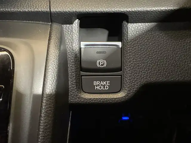 ホンダ Ｎ ＯＮＥ RS 千葉県 2022(令4)年 2.7万km クリスタルブラックパール 純正ディスプレイオーディオ/(FM/AM/CD/ワンセグ/Bluetooth)/衝突被害軽減システム/車線逸脱警報/バックカメラ/アダプティブクルーズコントロール/横滑り防止装置/ETC/LEDヘッドライト/フォグランプ/オートライト/ウィンカーミラー/電動格納ミラー/純正15インチAW/シートリフター/禁煙車/プッシュスタート/スマートキー/フロアマット/スペアキー/取扱説明書/保証書/記録簿