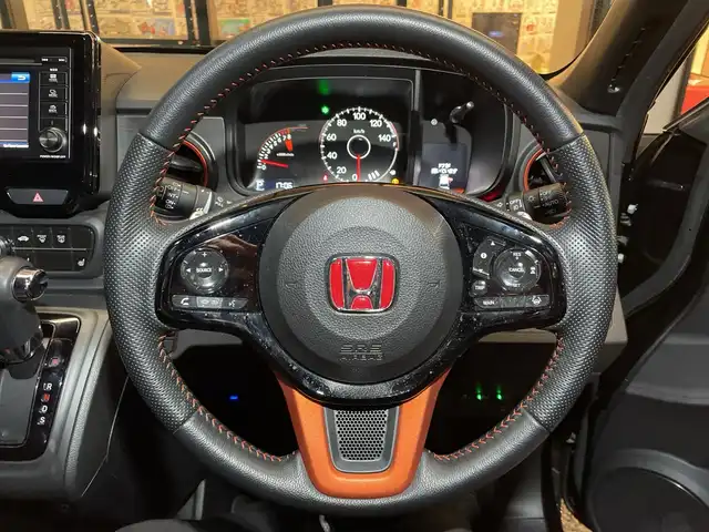 ホンダ Ｎ ＯＮＥ RS 千葉県 2022(令4)年 2.7万km クリスタルブラックパール 純正ディスプレイオーディオ/(FM/AM/CD/ワンセグ/Bluetooth)/衝突被害軽減システム/車線逸脱警報/バックカメラ/アダプティブクルーズコントロール/横滑り防止装置/ETC/LEDヘッドライト/フォグランプ/オートライト/ウィンカーミラー/電動格納ミラー/純正15インチAW/シートリフター/禁煙車/プッシュスタート/スマートキー/フロアマット/スペアキー/取扱説明書/保証書/記録簿