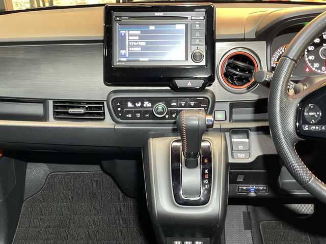 ホンダ Ｎ ＯＮＥ RS 千葉県 2022(令4)年 2.7万km クリスタルブラックパール 純正ディスプレイオーディオ/(FM/AM/CD/ワンセグ/Bluetooth)/衝突被害軽減システム/車線逸脱警報/バックカメラ/アダプティブクルーズコントロール/横滑り防止装置/ETC/LEDヘッドライト/フォグランプ/オートライト/ウィンカーミラー/電動格納ミラー/純正15インチAW/シートリフター/禁煙車/プッシュスタート/スマートキー/フロアマット/スペアキー/取扱説明書/保証書/記録簿