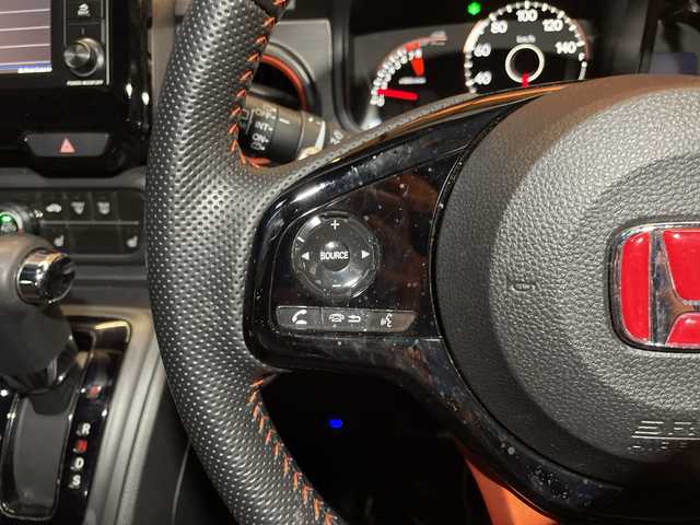 ホンダ Ｎ ＯＮＥ RS 千葉県 2022(令4)年 2.7万km クリスタルブラックパール 純正ディスプレイオーディオ/(FM/AM/CD/ワンセグ/Bluetooth)/衝突被害軽減システム/車線逸脱警報/バックカメラ/アダプティブクルーズコントロール/横滑り防止装置/ETC/LEDヘッドライト/フォグランプ/オートライト/ウィンカーミラー/電動格納ミラー/純正15インチAW/シートリフター/禁煙車/プッシュスタート/スマートキー/フロアマット/スペアキー/取扱説明書/保証書/記録簿