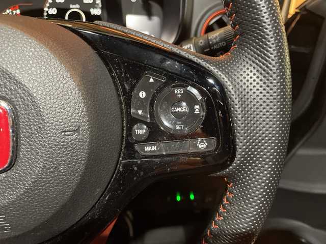 ホンダ Ｎ ＯＮＥ RS 千葉県 2022(令4)年 2.7万km クリスタルブラックパール 純正ディスプレイオーディオ/(FM/AM/CD/ワンセグ/Bluetooth)/衝突被害軽減システム/車線逸脱警報/バックカメラ/アダプティブクルーズコントロール/横滑り防止装置/ETC/LEDヘッドライト/フォグランプ/オートライト/ウィンカーミラー/電動格納ミラー/純正15インチAW/シートリフター/禁煙車/プッシュスタート/スマートキー/フロアマット/スペアキー/取扱説明書/保証書/記録簿