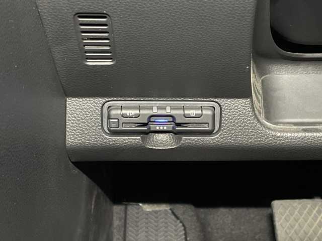 ホンダ Ｎ ＯＮＥ RS 千葉県 2022(令4)年 2.7万km クリスタルブラックパール 純正ディスプレイオーディオ/(FM/AM/CD/ワンセグ/Bluetooth)/衝突被害軽減システム/車線逸脱警報/バックカメラ/アダプティブクルーズコントロール/横滑り防止装置/ETC/LEDヘッドライト/フォグランプ/オートライト/ウィンカーミラー/電動格納ミラー/純正15インチAW/シートリフター/禁煙車/プッシュスタート/スマートキー/フロアマット/スペアキー/取扱説明書/保証書/記録簿