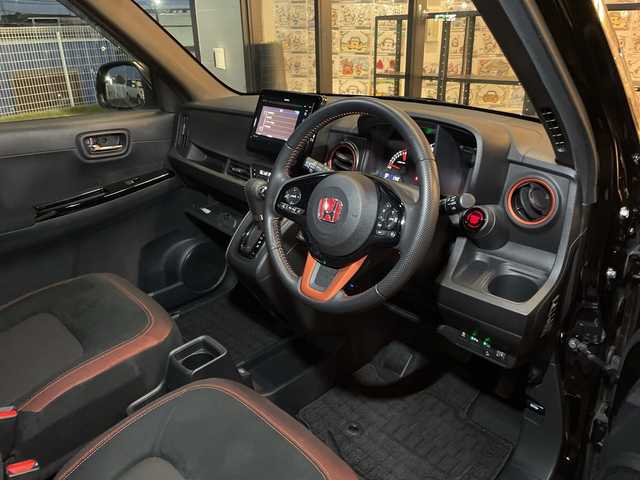 ホンダ Ｎ ＯＮＥ RS 千葉県 2022(令4)年 2.7万km クリスタルブラックパール 純正ディスプレイオーディオ/(FM/AM/CD/ワンセグ/Bluetooth)/衝突被害軽減システム/車線逸脱警報/バックカメラ/アダプティブクルーズコントロール/横滑り防止装置/ETC/LEDヘッドライト/フォグランプ/オートライト/ウィンカーミラー/電動格納ミラー/純正15インチAW/シートリフター/禁煙車/プッシュスタート/スマートキー/フロアマット/スペアキー/取扱説明書/保証書/記録簿