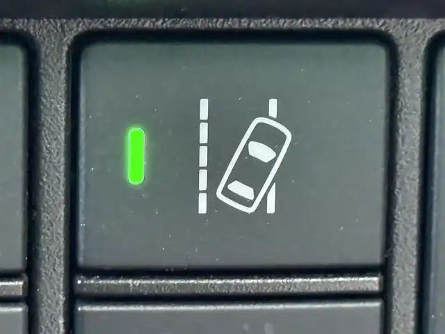 ホンダ Ｎ ＯＮＥ RS 千葉県 2022(令4)年 2.7万km クリスタルブラックパール 純正ディスプレイオーディオ/(FM/AM/CD/ワンセグ/Bluetooth)/衝突被害軽減システム/車線逸脱警報/バックカメラ/アダプティブクルーズコントロール/横滑り防止装置/ETC/LEDヘッドライト/フォグランプ/オートライト/ウィンカーミラー/電動格納ミラー/純正15インチAW/シートリフター/禁煙車/プッシュスタート/スマートキー/フロアマット/スペアキー/取扱説明書/保証書/記録簿