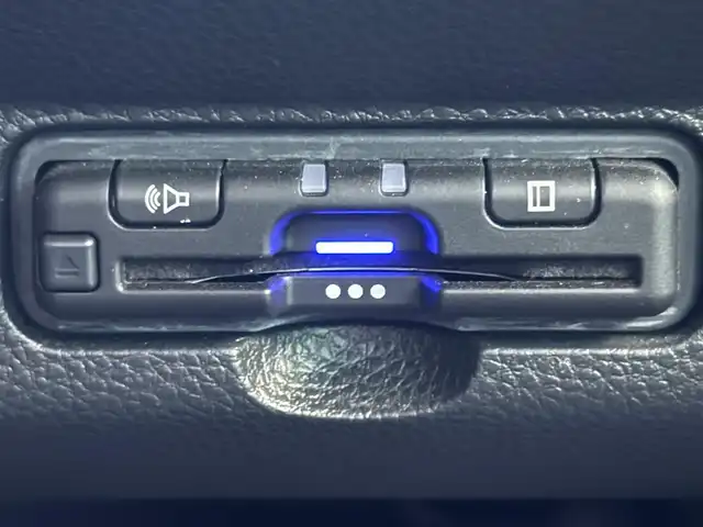 ホンダ Ｎ ＯＮＥ RS 千葉県 2022(令4)年 2.7万km クリスタルブラックパール 純正ディスプレイオーディオ/(FM/AM/CD/ワンセグ/Bluetooth)/衝突被害軽減システム/車線逸脱警報/バックカメラ/アダプティブクルーズコントロール/横滑り防止装置/ETC/LEDヘッドライト/フォグランプ/オートライト/ウィンカーミラー/電動格納ミラー/純正15インチAW/シートリフター/禁煙車/プッシュスタート/スマートキー/フロアマット/スペアキー/取扱説明書/保証書/記録簿