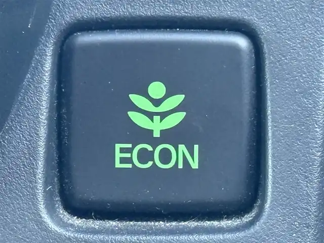 ホンダ Ｎ ＯＮＥ RS 千葉県 2022(令4)年 2.7万km クリスタルブラックパール 純正ディスプレイオーディオ/(FM/AM/CD/ワンセグ/Bluetooth)/衝突被害軽減システム/車線逸脱警報/バックカメラ/アダプティブクルーズコントロール/横滑り防止装置/ETC/LEDヘッドライト/フォグランプ/オートライト/ウィンカーミラー/電動格納ミラー/純正15インチAW/シートリフター/禁煙車/プッシュスタート/スマートキー/フロアマット/スペアキー/取扱説明書/保証書/記録簿