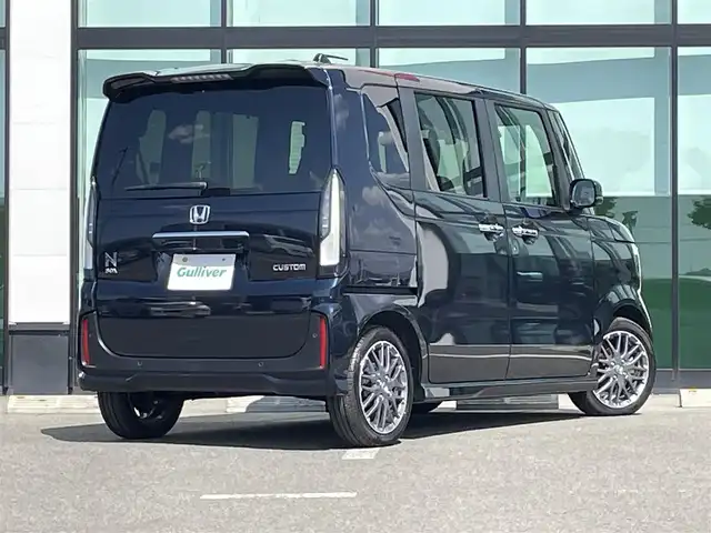ホンダ Ｎ ＢＯＸ カスタム ターボ 和歌山県 2024(令6)年 0.2万km ミッドナイトブルービームM 純正9インチナビ/フルセグTV/Bluetooth/CD/DVD/USB/Apple car play/Android Auto/バックカメラ/ビルトインETC/ホンダセンシング/コーナーセンサー/アダプティブクルーズコントロール/両側パワースライドドア/ハーフレザーシート/前席シートヒーター/革ステアリング/ステアリングスイッチ/パドルシフト/電動パーキングブレーキ/ブレーキホールド/LEDヘッドライト/オートライト/プッシュスタート/スマートキー/スペアキー