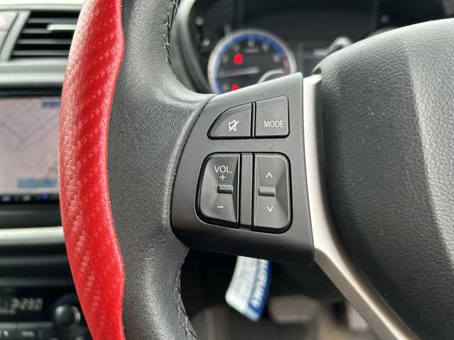 スズキ ＳＸ４ Ｓクロス 千葉県 2017(平29)年 9.2万km クールホワイトパール ４WD　ナビ　バックカメラ　CD DVD Bｔ　ETC　前後ドラレコ　パドルシフト　クルーズコントロール　シートヒーター　純正フロアマット　ルーフレール　純正17インチAW　フォグランプ　ドアバイザー