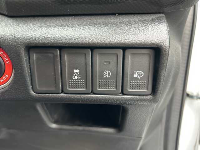 スズキ ＳＸ４ Ｓクロス 千葉県 2017(平29)年 9.2万km クールホワイトパール ４WD　ナビ　バックカメラ　CD DVD Bｔ　ETC　前後ドラレコ　パドルシフト　クルーズコントロール　シートヒーター　純正フロアマット　ルーフレール　純正17インチAW　フォグランプ　ドアバイザー