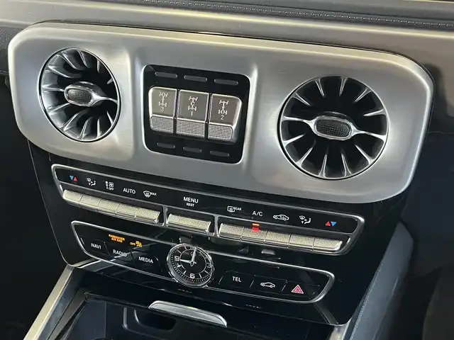 メルセデス・ベンツ ゲレンデヴァーゲン Ｇ４００ｄ 山形県 2023(令5)年 0.5万km 白 レーダーセーフティパッケージ/ラグジュアリーパッケージ/12.3インチワイドディスプレイ/ナビゲーションシステム/Bluetooth/USB/Applecarplay/Androidauto/フルセグテレビ/360°カメラシステム/マルチハイビームLEDヘッドライト/アンビエントライト/コミュ二ケーション機能/スペアキー×１/保証書/取説